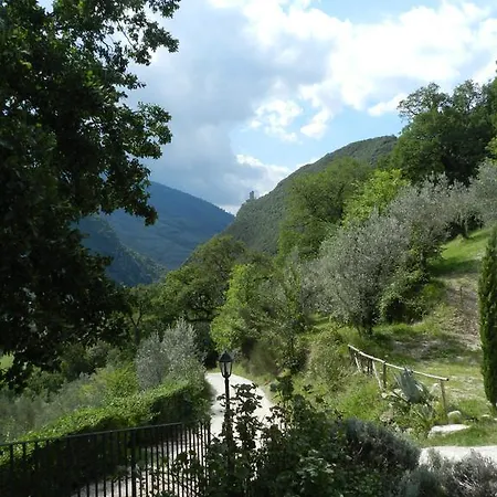 Castello Valnerina Апартаменты *