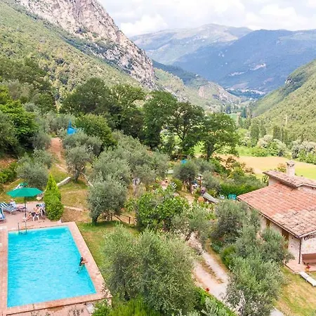 Апартаменты Castello Valnerina Ферентилло